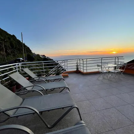 Holiday home Sunset House *